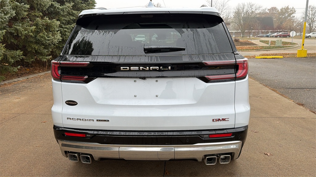 2026 Gmc Acadia Denali photo 3