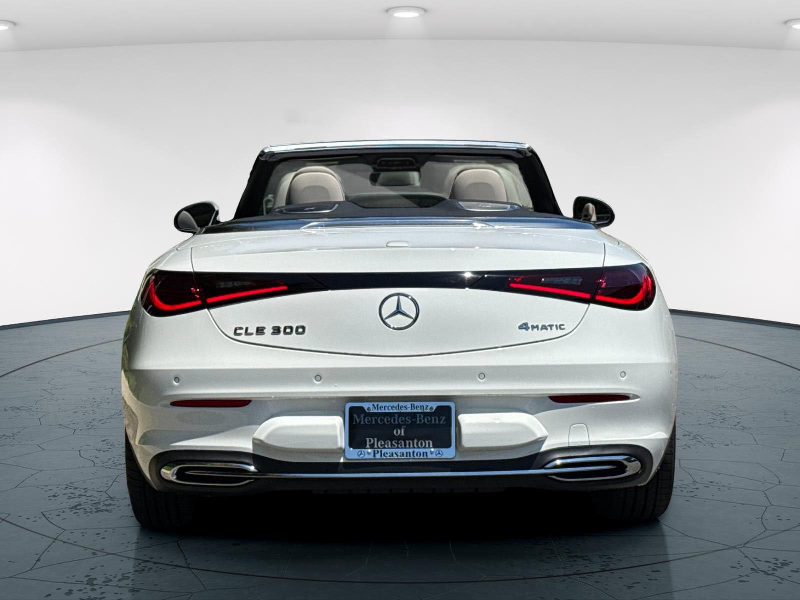 2025 Mercedes Benz CLE 300 4MATIC Cabriolet photo 4