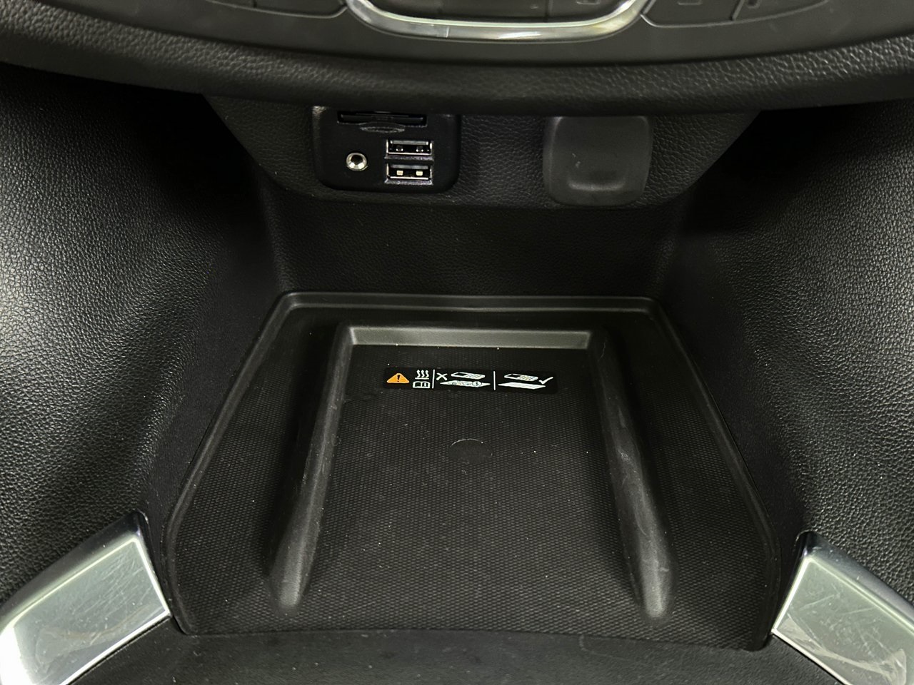2023 Chevrolet Traverse RS photo 11