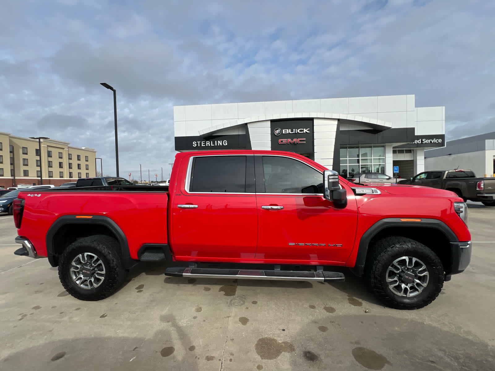 2024 GMC Sierra 2500HD SLT's photo