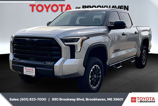 2024 Toyota Tundra SR5's photo