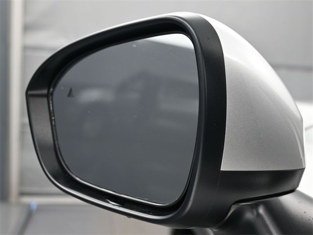 2025 Mitsubishi Outlander ES photo 4