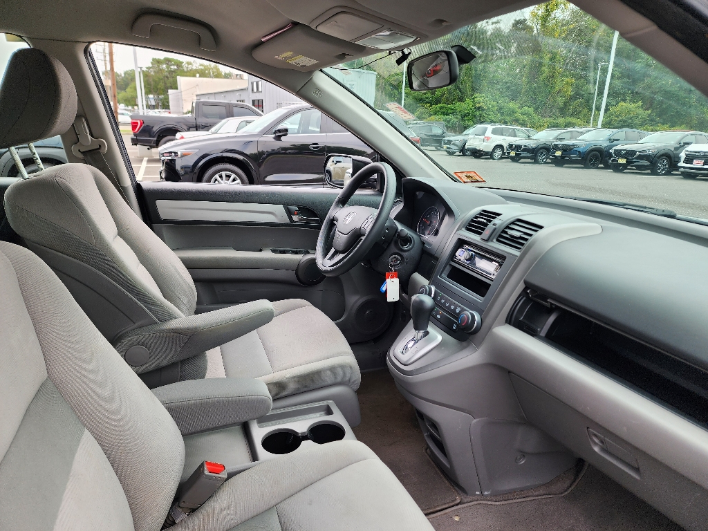 2011 Honda CR-V LX photo 19