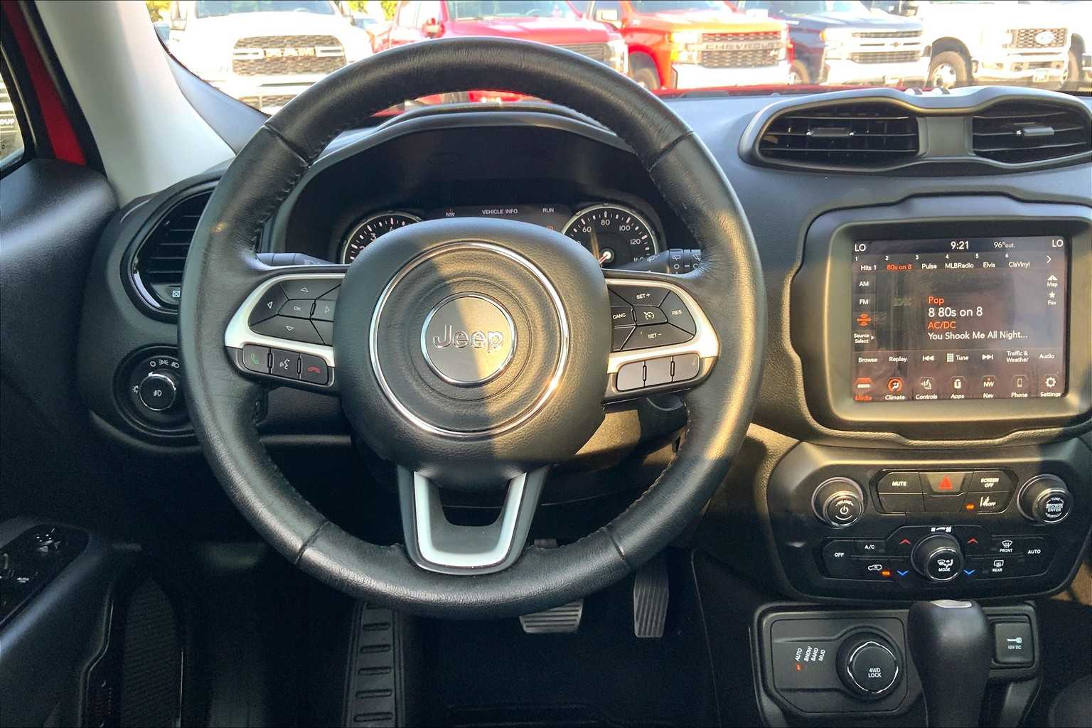 2023 Jeep Renegade Latitude photo 5