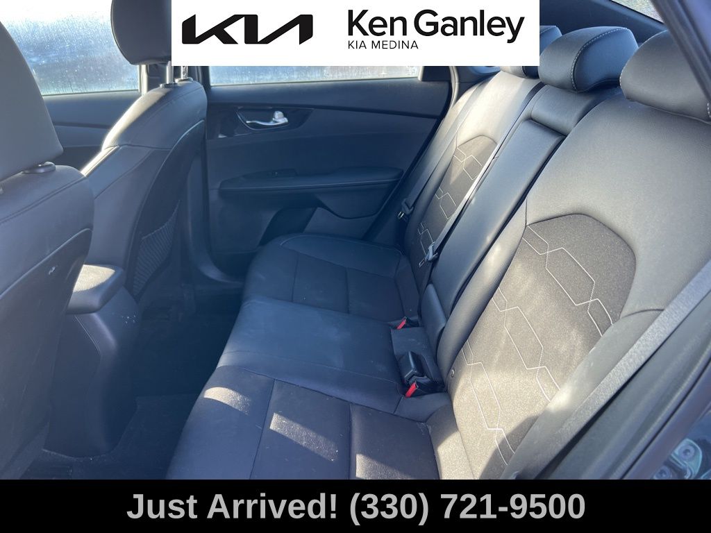 2023 Kia Forte GT-Line photo 9