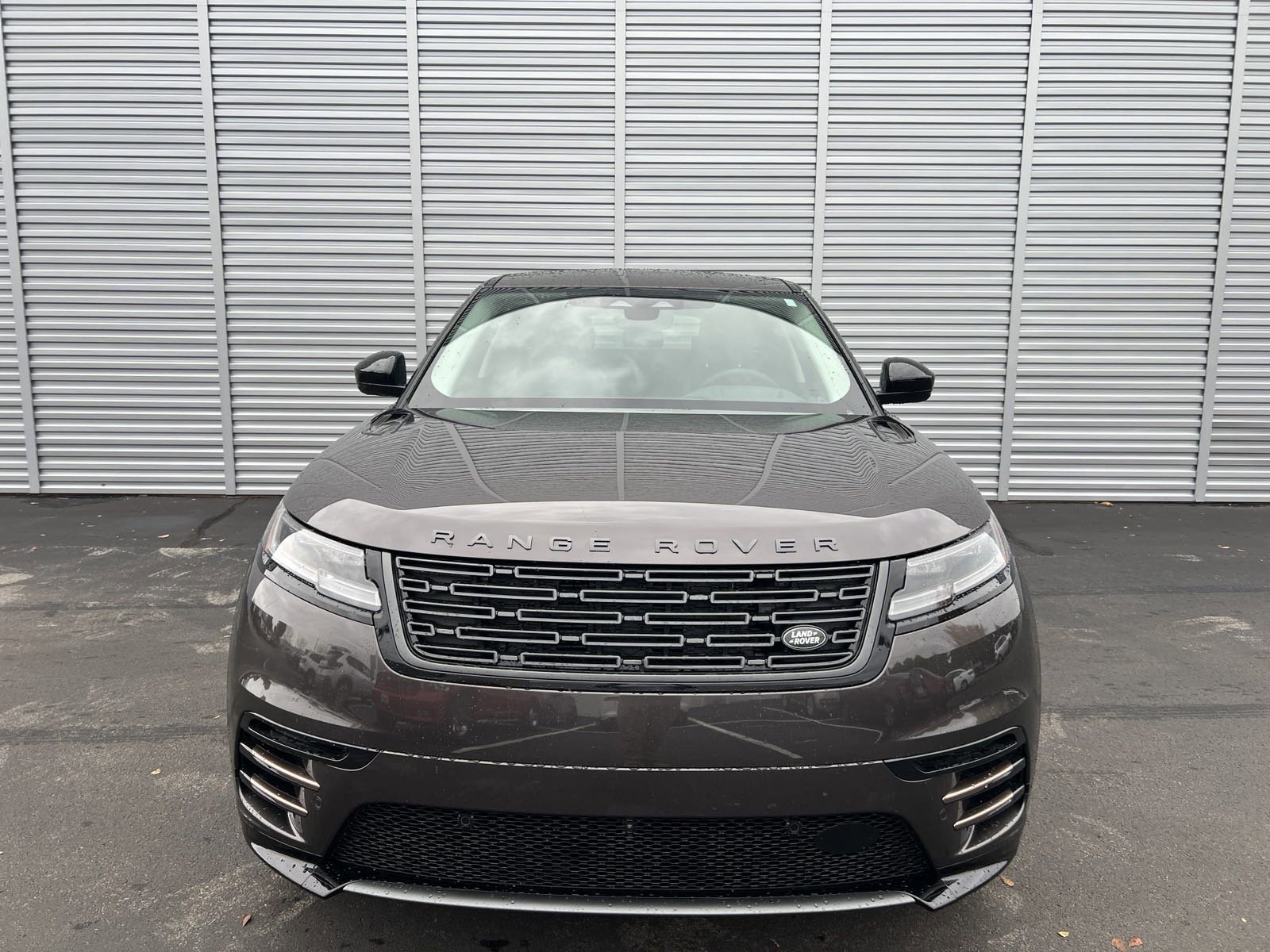 2025 Land Rover Range Rover Velar SE photo 8