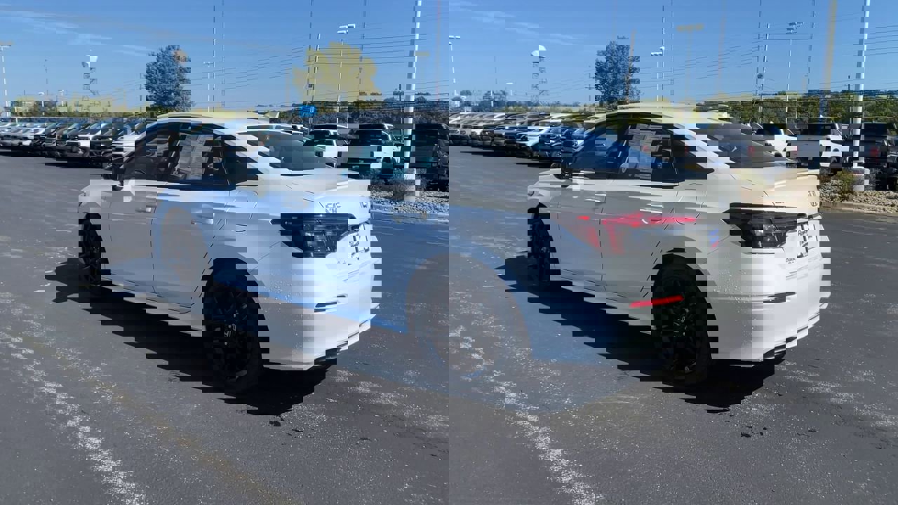 2025 Honda Civic Sport photo 6