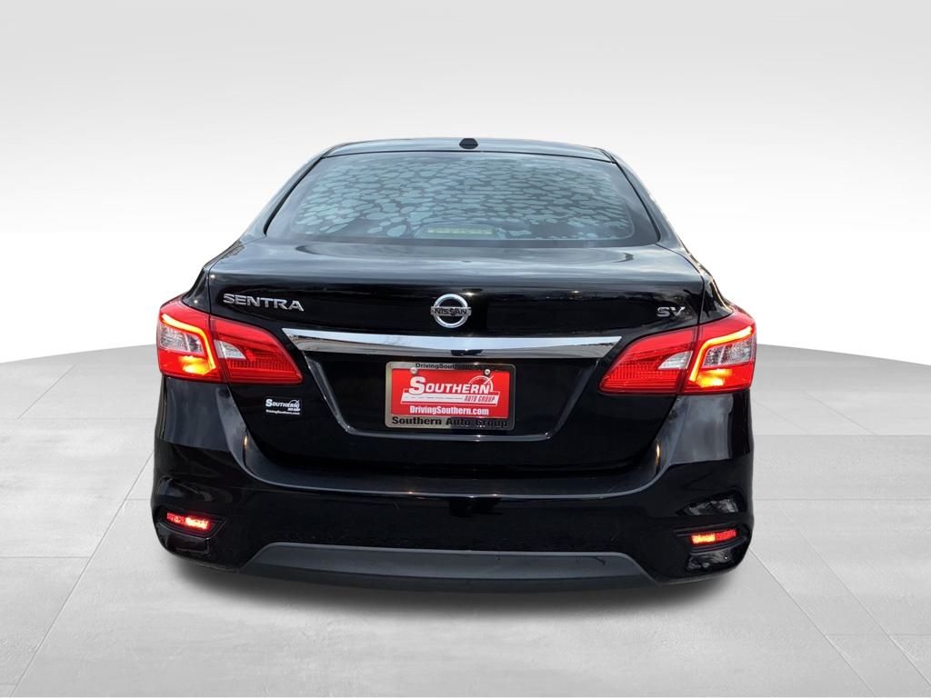 2016 Nissan Sentra SV photo 2