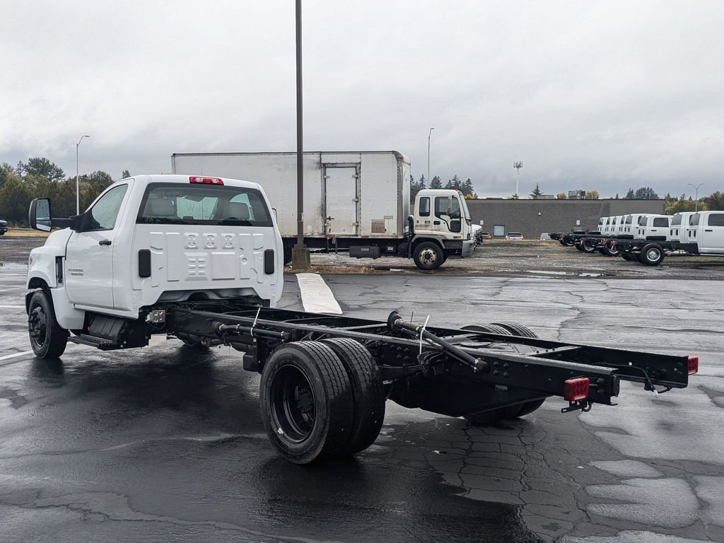 2024 Chevrolet Silverado 5500HD Work Truck photo 4