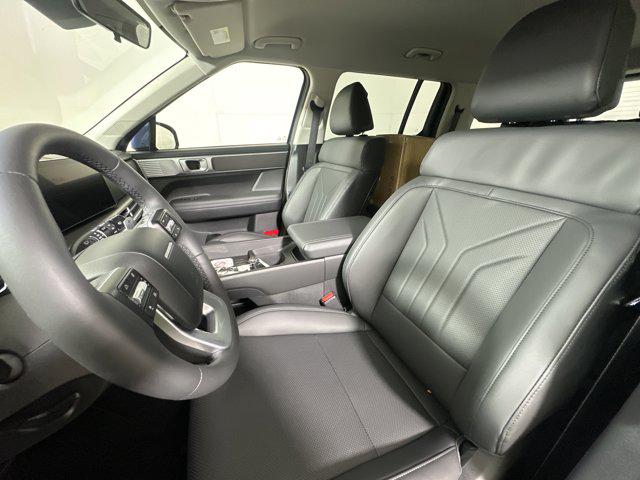 2026 Hyundai Santa Fe SEL photo 8