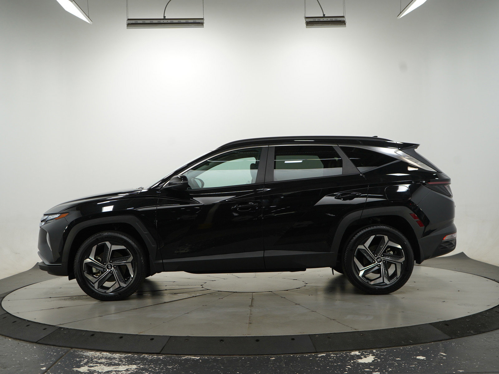 Used 2023 Hyundai Tucson SEL with VIN 5NMJFCAE1PH253238 for sale in Minneapolis, Minnesota