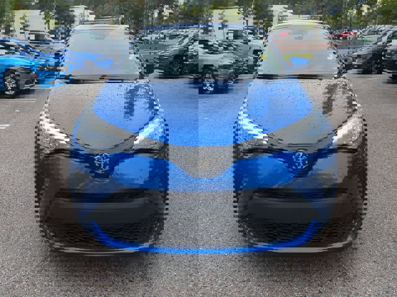 2020 Toyota C-HR LE photo 8