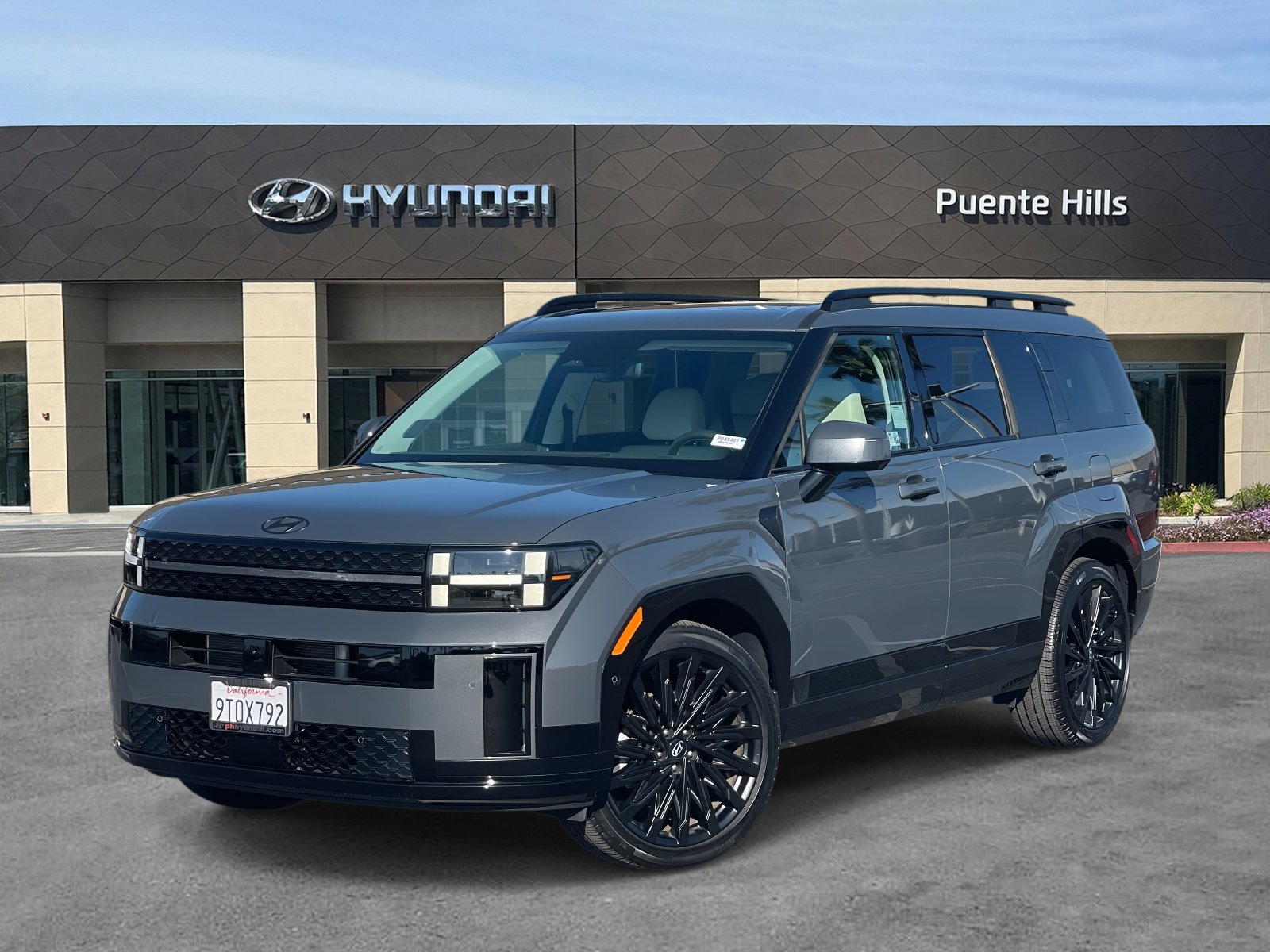 2024 Hyundai Santa Fe Calligraphy's photo