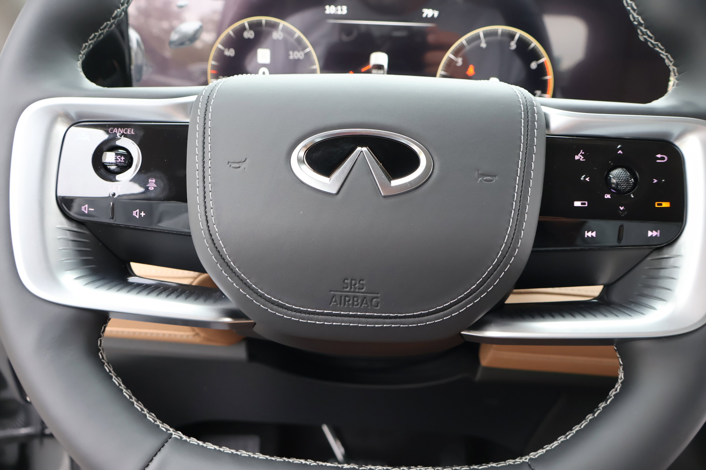 2025 Infiniti QX80 Sensory photo 23