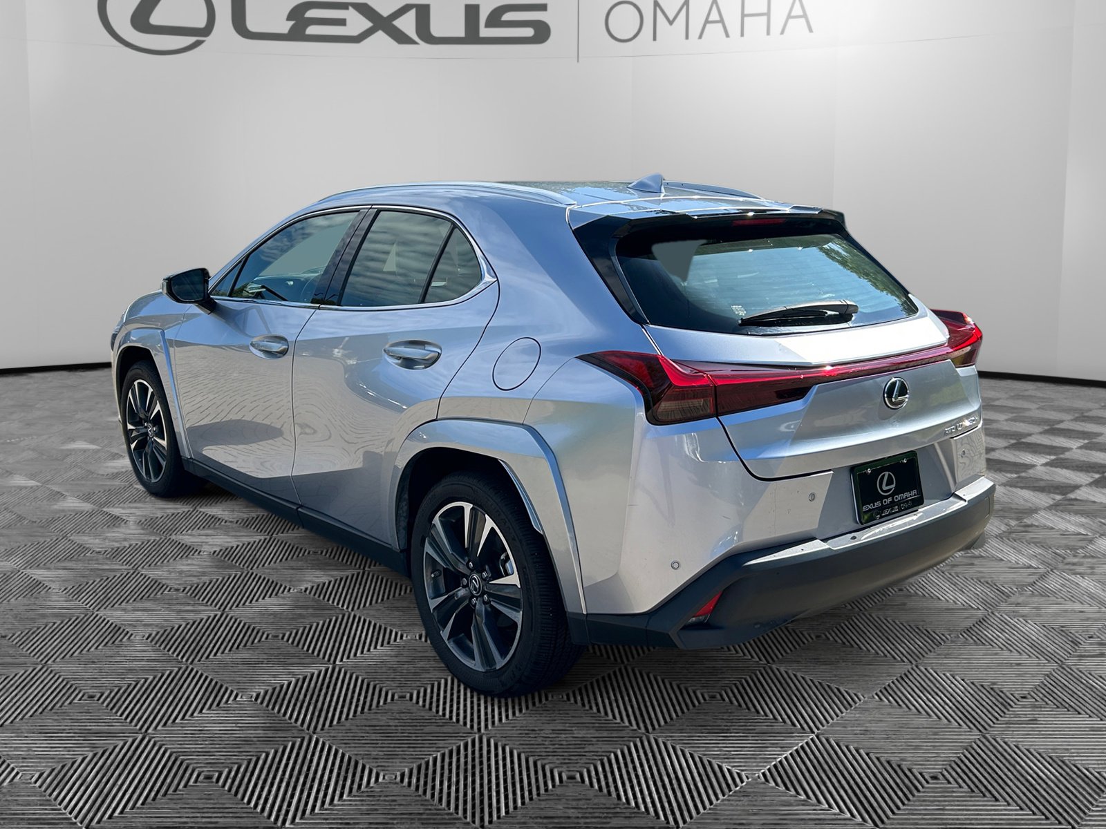 2023 Lexus UX 250h Premium photo 2