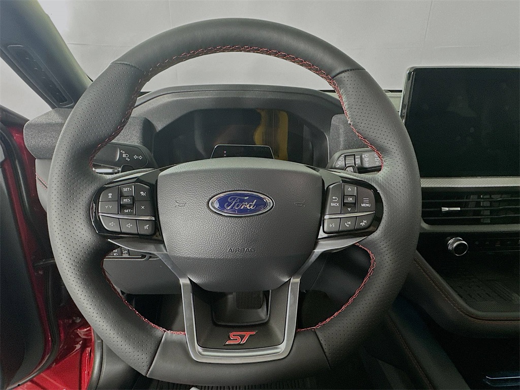 2025 Ford Explorer ST photo 12