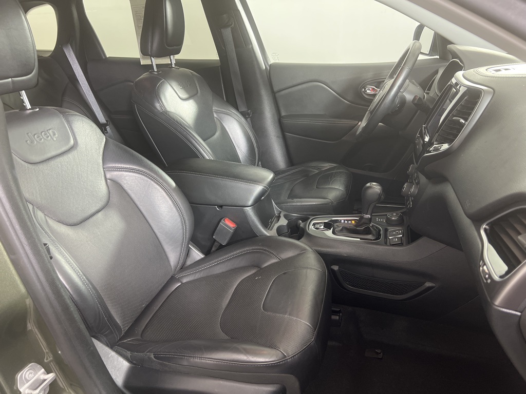 2019 Jeep Cherokee Limited photo 4