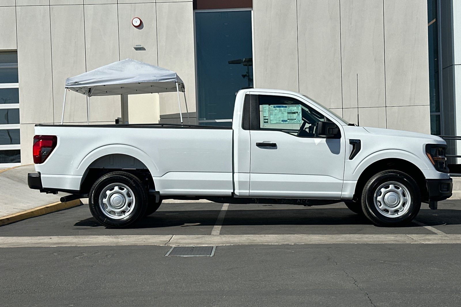 2025 Ford F-150 XL photo 2