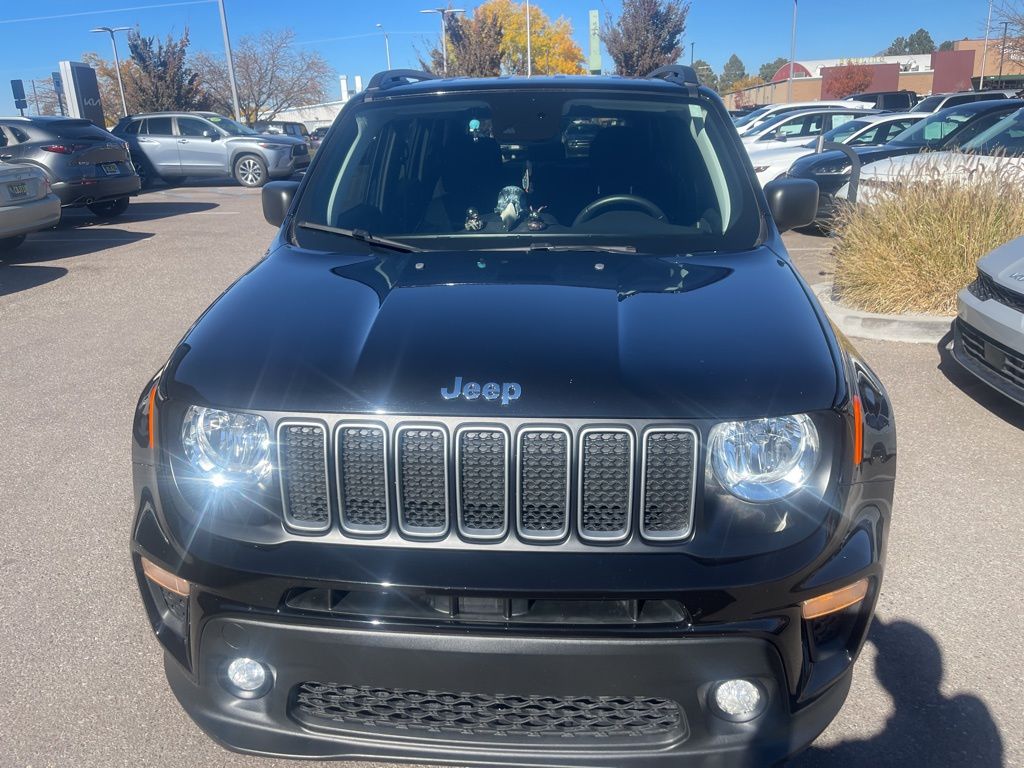 2023 Jeep Renegade Latitude photo 3