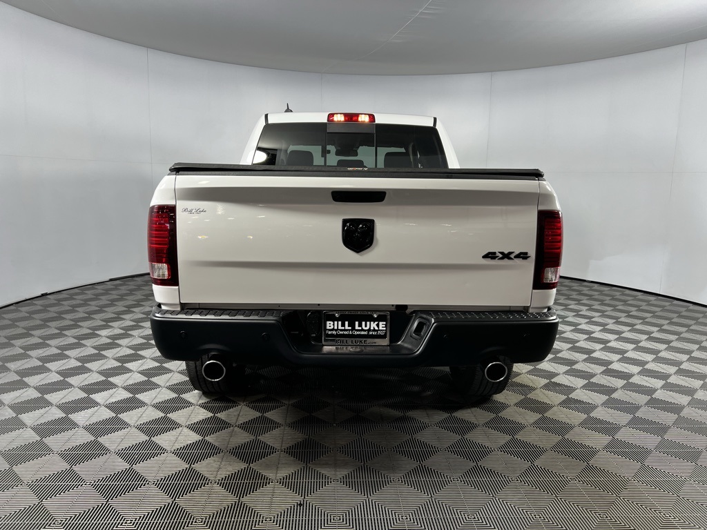 2020 Ram 1500 Classic Warlock photo 4