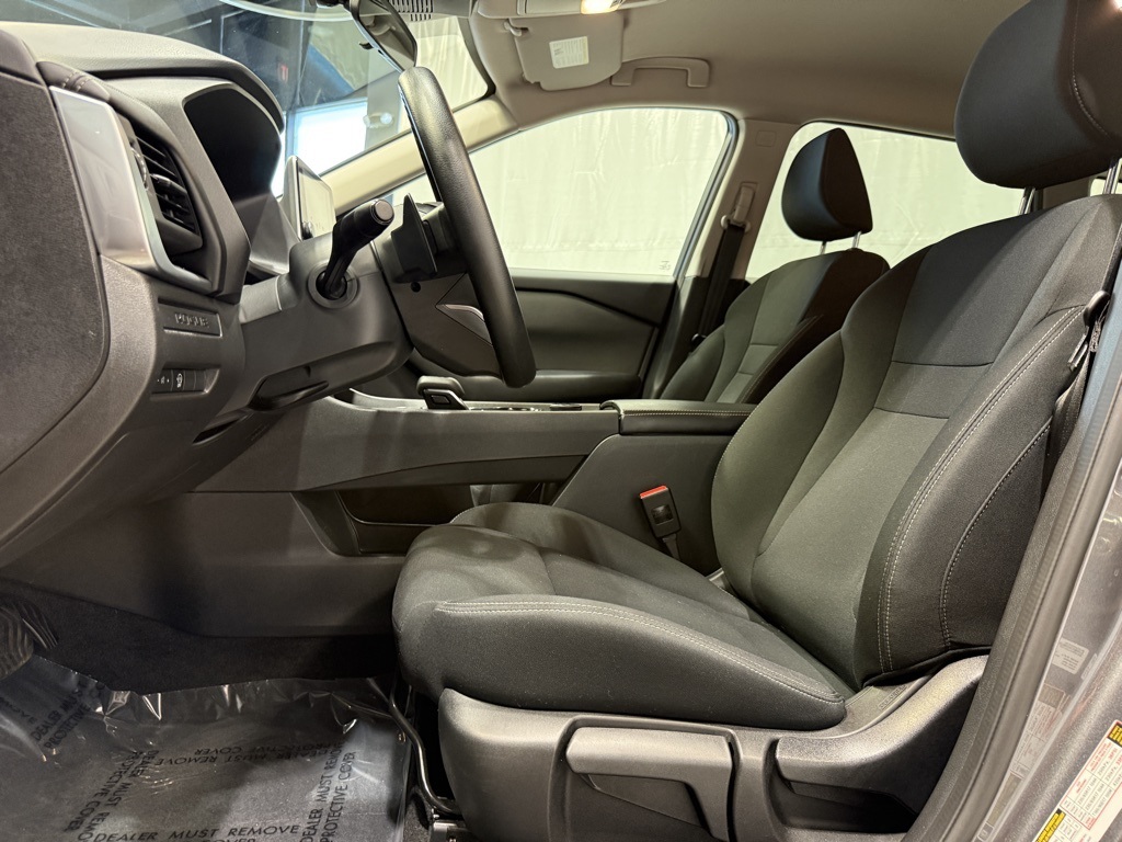 2025 Nissan Rogue S AWD photo 19