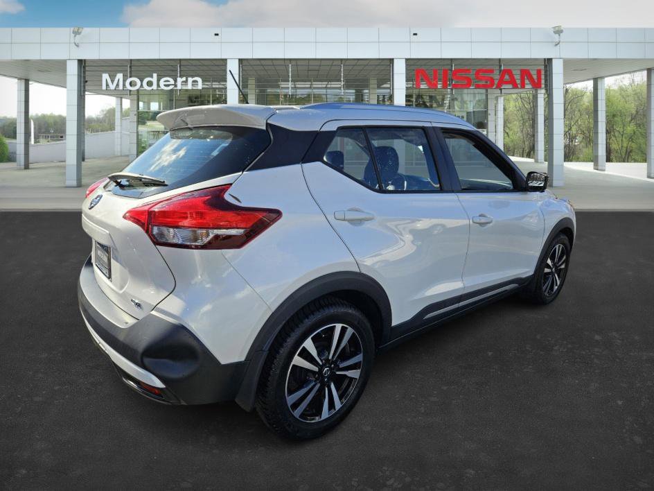 2018 Nissan Kicks SR photo 3