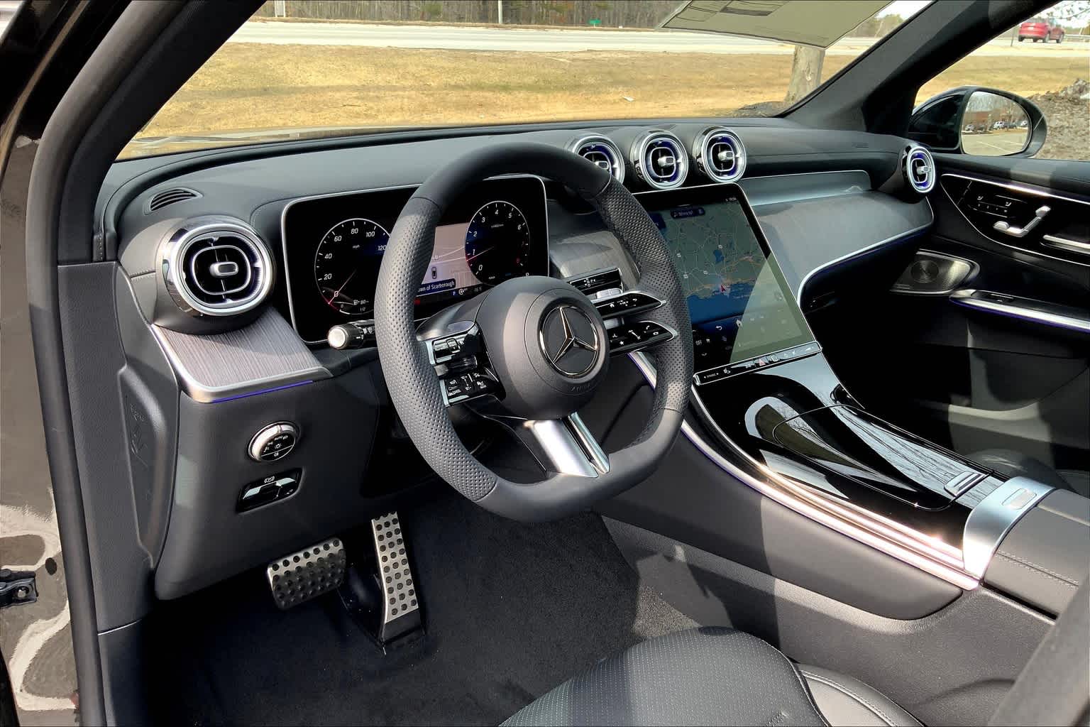 2025 Mercedes Benz GLC 300 4MATIC photo 8