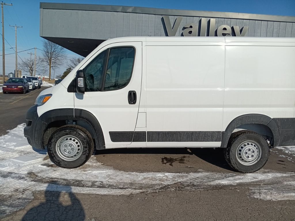 2025 Ram ProMaster 1500 Tradesman photo 4