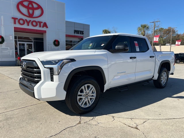 2026 Toyota Tundra SR5's photo