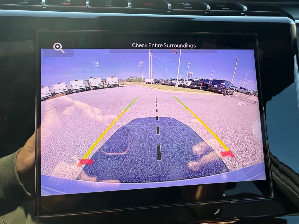 2025 Jeep Grand Cherokee Altitude photo 18