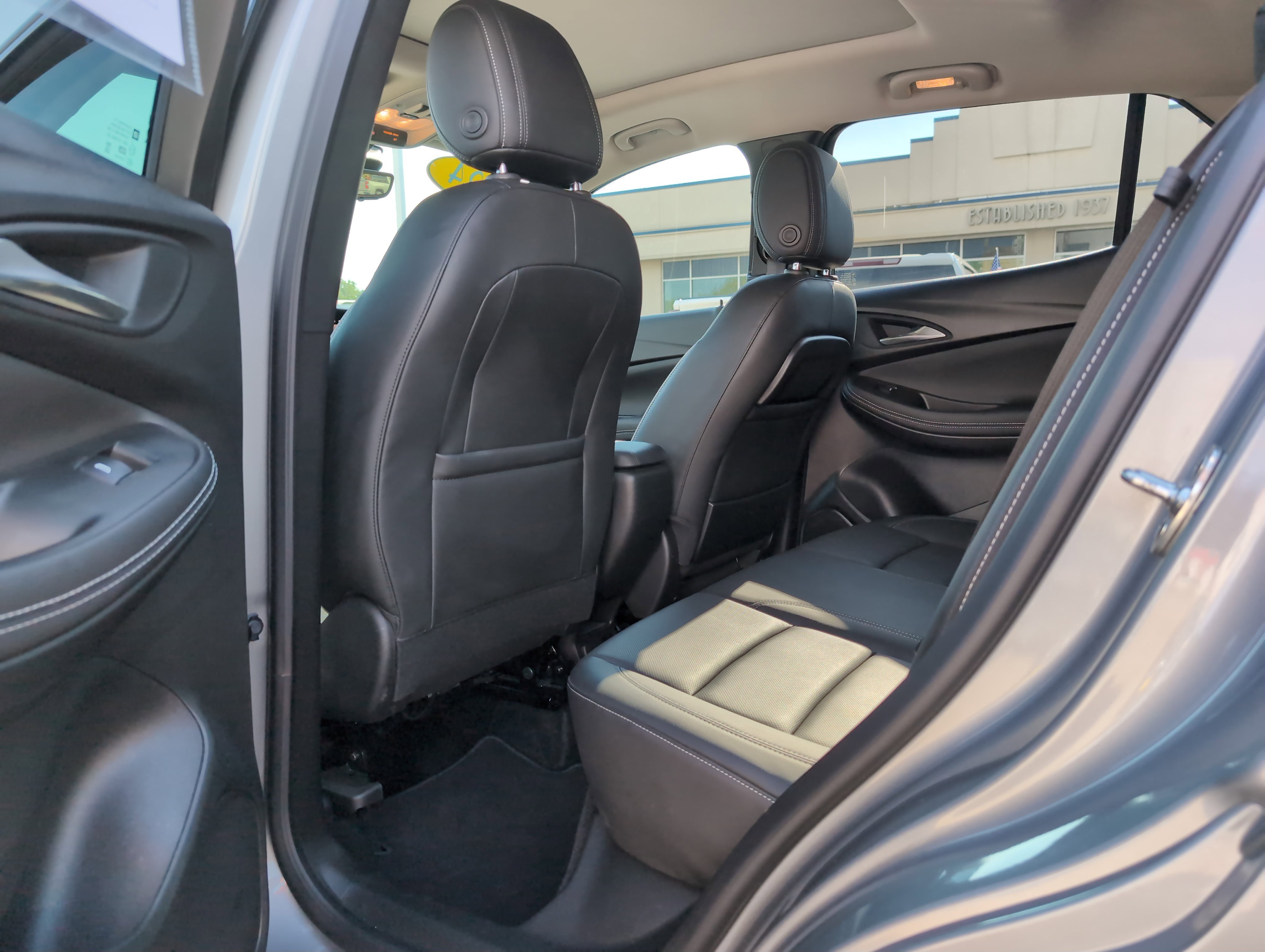 2024 Buick Encore GX Avenir photo 17