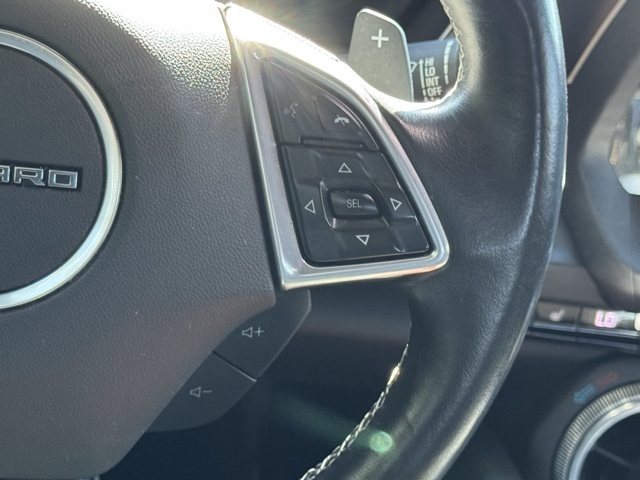 2017 Chevrolet Camaro 2LT photo 27