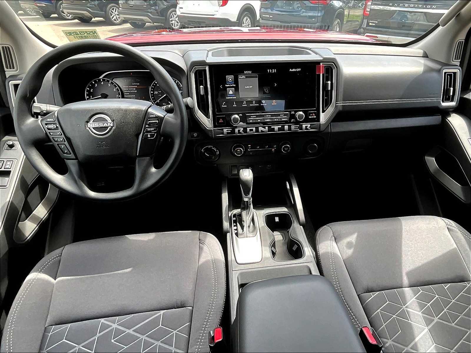 2025 Nissan Frontier SV photo 20
