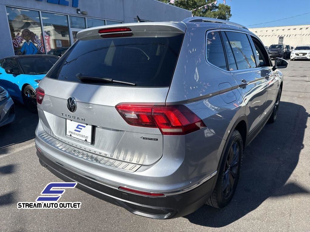 2023 Volkswagen Tiguan SE photo 8