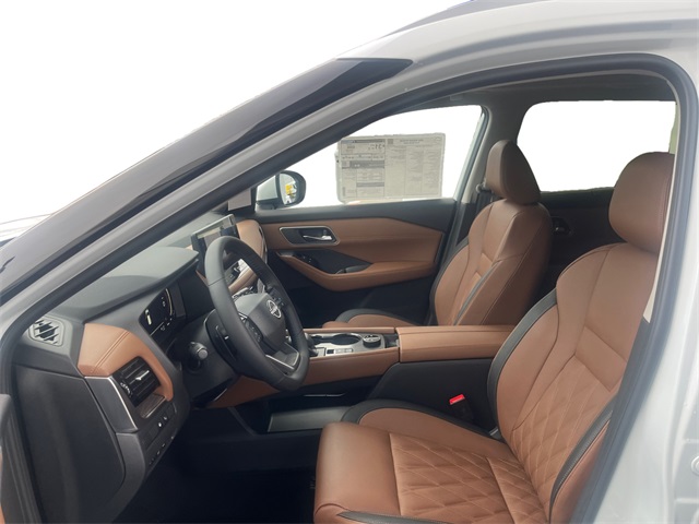 2026 Nissan Rogue Platinum photo 6