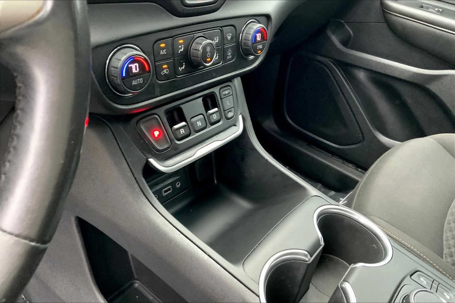2020 Gmc Terrain SLE photo 13