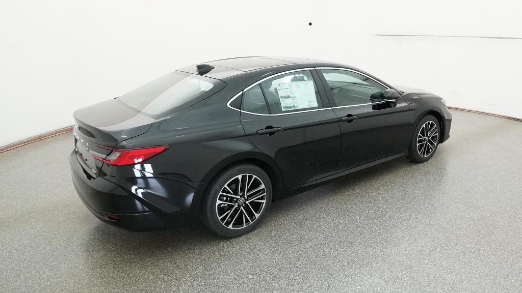 2025 Toyota Camry XLE photo 20