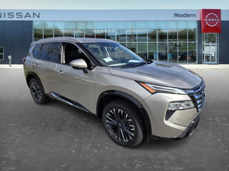 2026 Nissan Rogue Platinum photo 2