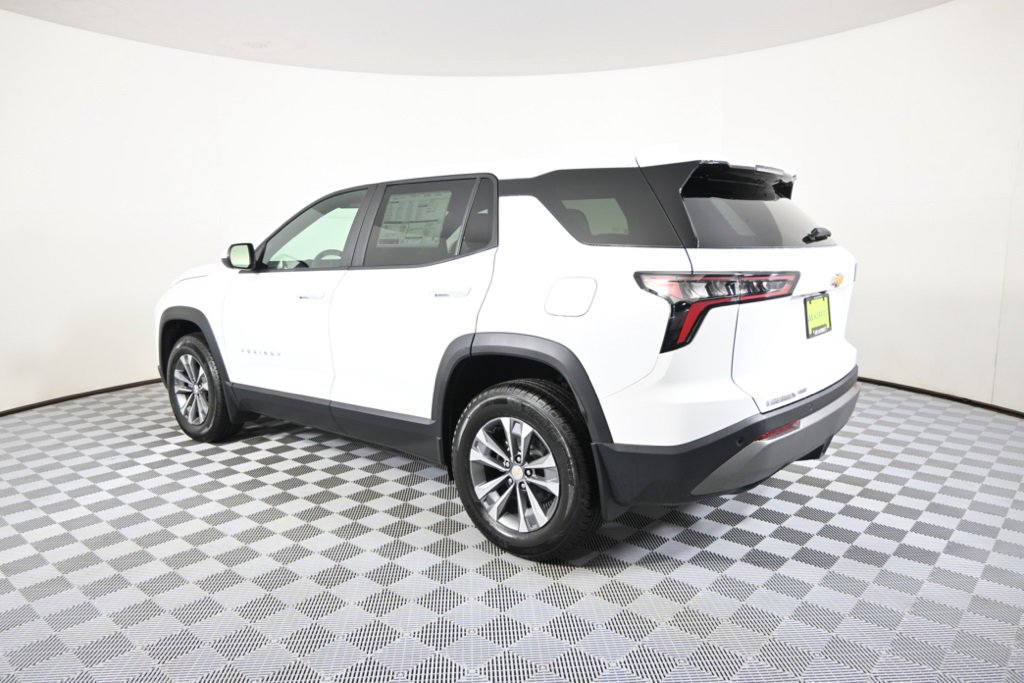 2026 Chevrolet Equinox LT photo 4