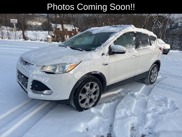 2015 Ford Escape Titanium's photo