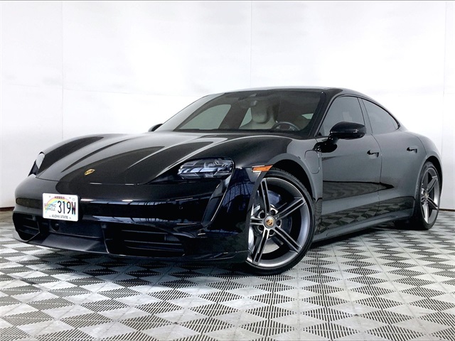 2020 Porsche Taycan Turbo's photo