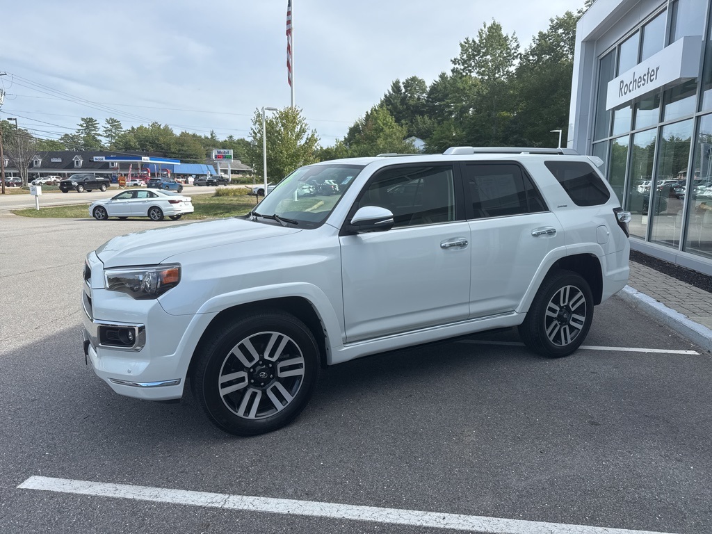 2022 Toyota 4Runner Limited photo 2