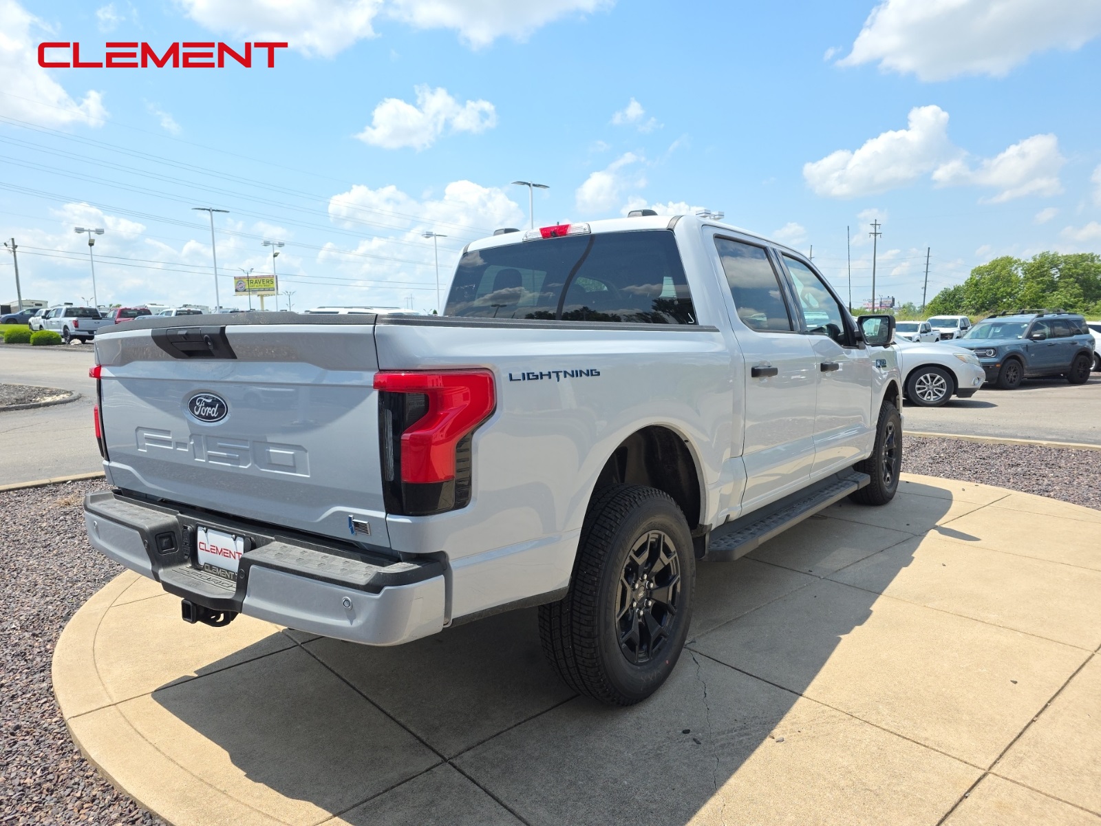2025 Ford F-150 Lightning XLT photo 7