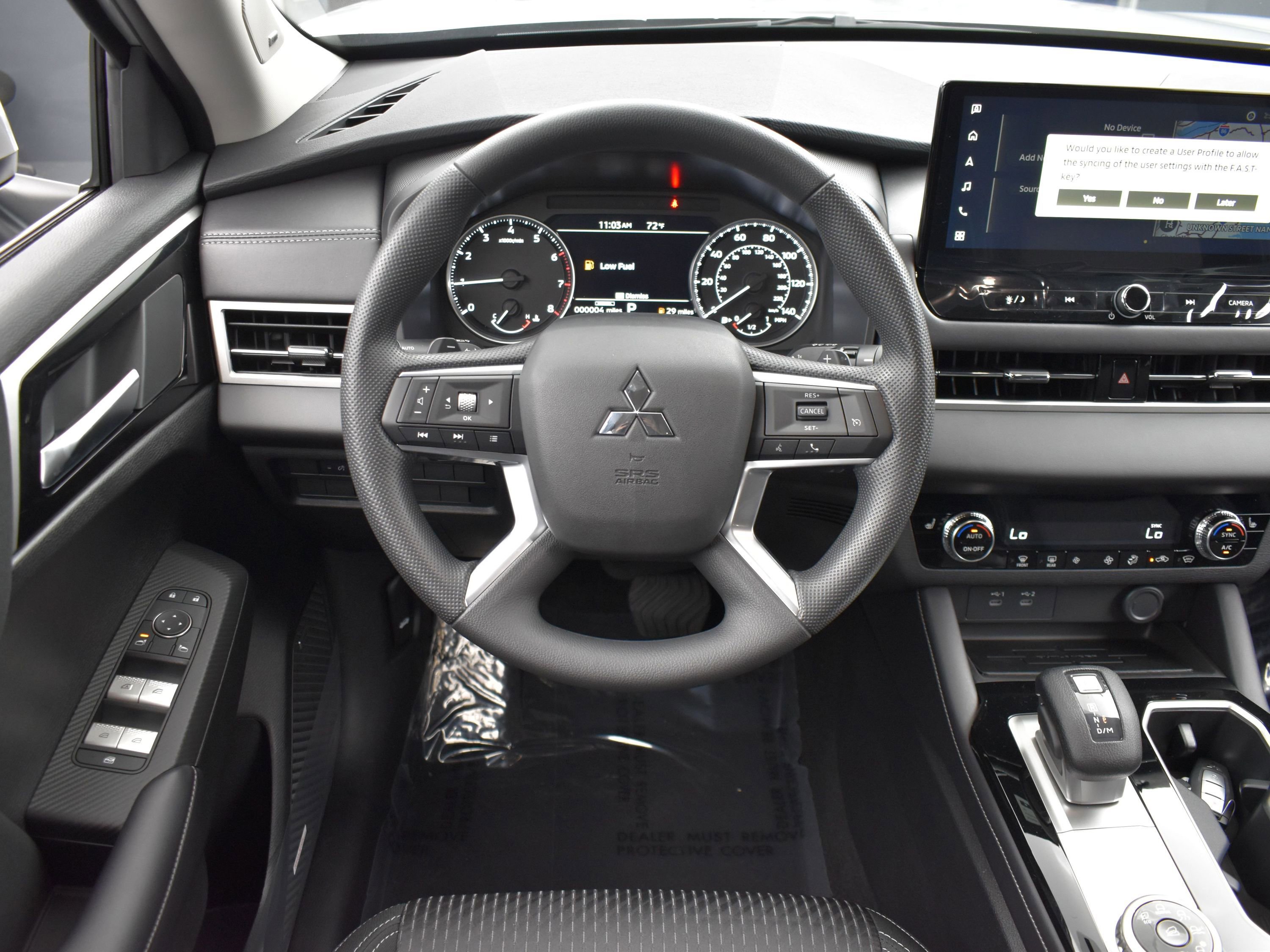 2025 Mitsubishi Outlander ES photo 14