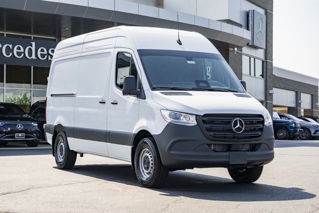 2025 Mercedes-Benz Sprinter Cargo Van Base's photo
