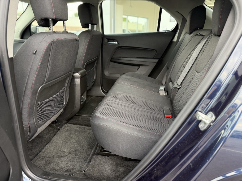 2015 Chevrolet Equinox LS photo 15