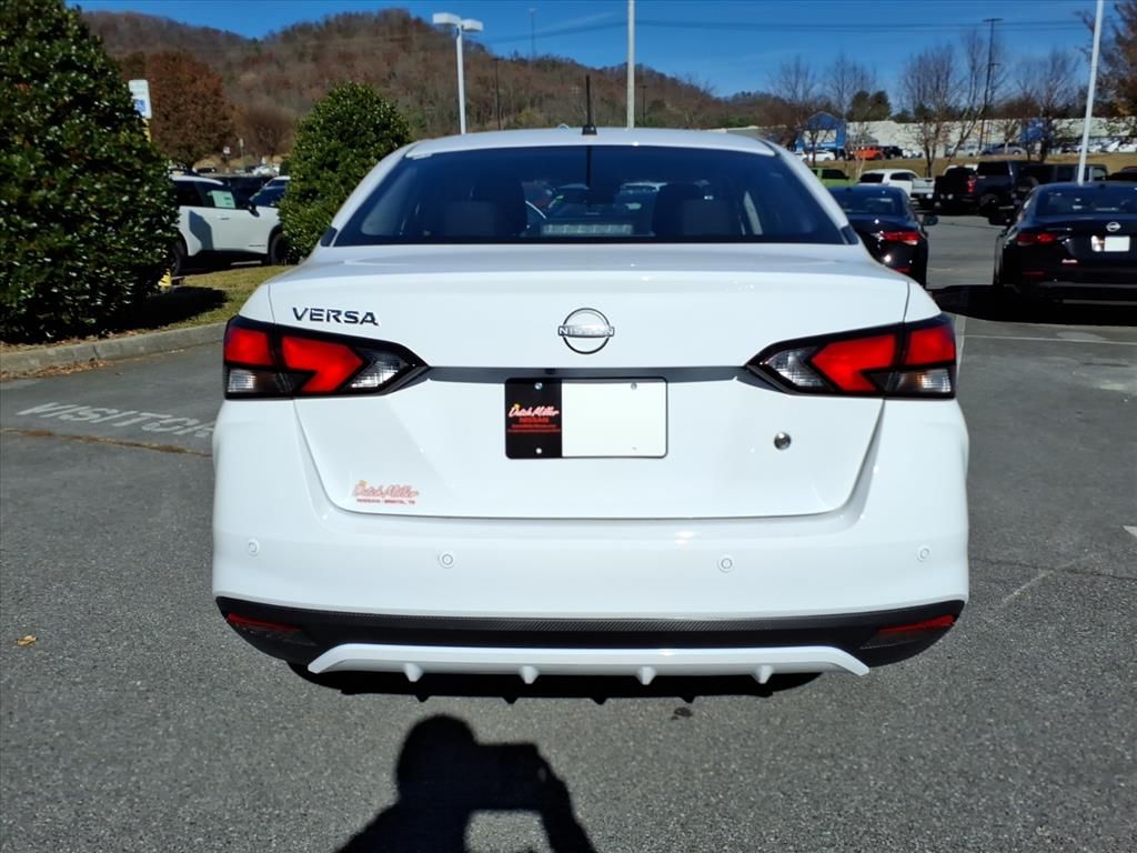 2025 Nissan Versa S photo 2