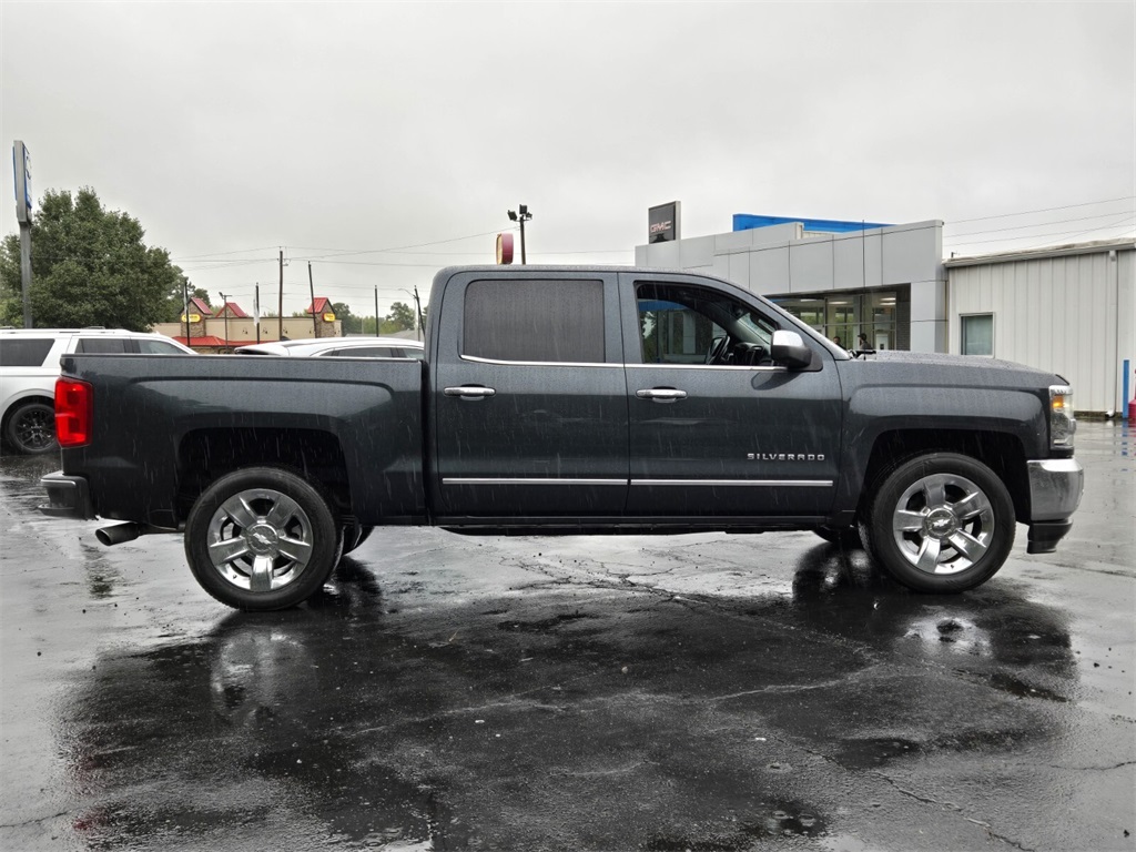 2018 Chevrolet Silverado 1500 LTZ photo 2