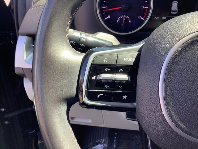 2022 Kia Carnival LX photo 11