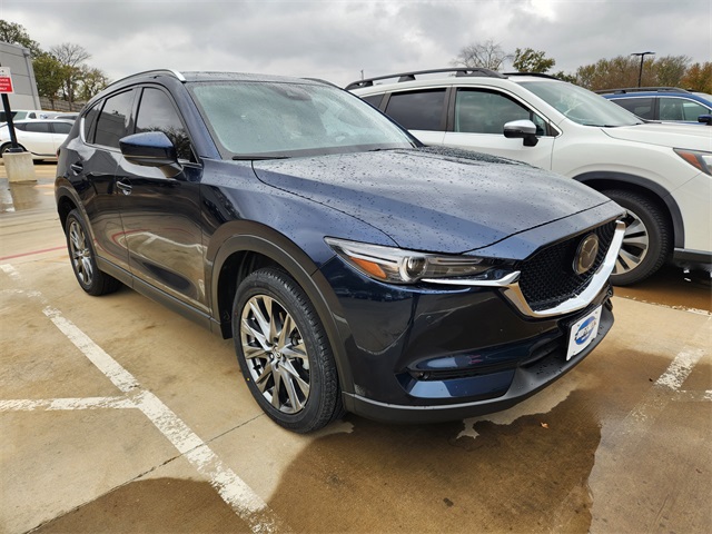 2021 Mazda CX-5 Signature's photo